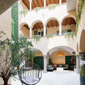 Apartamento Rego - Boutique With Some Off-site In A Charming Historic District Close To Upper Town