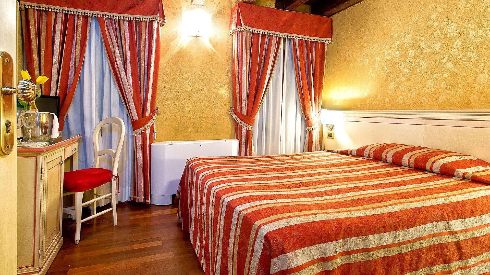 Ca' San Polo Otel Venedik